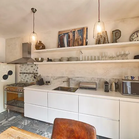 Marie Paradis Apartment